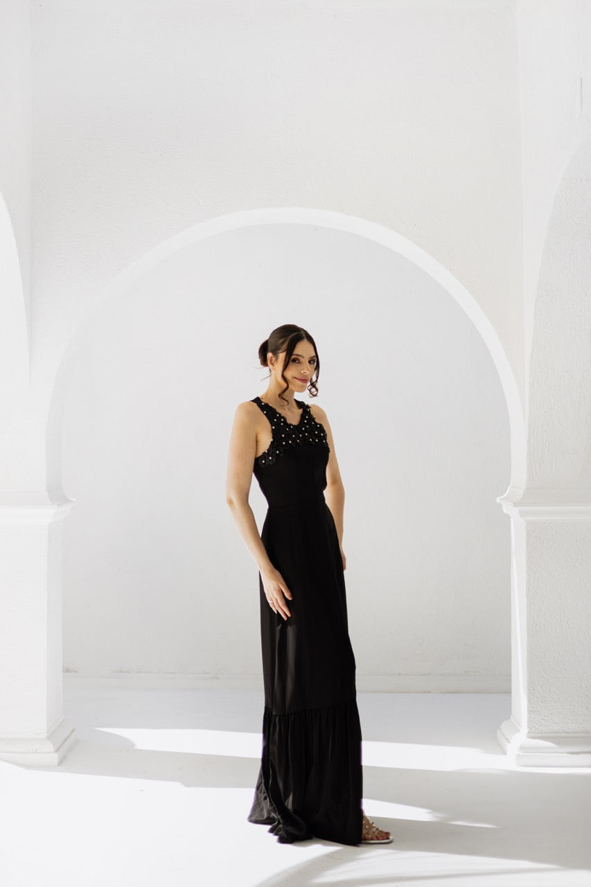 Vestido Halter com detalhes bordados