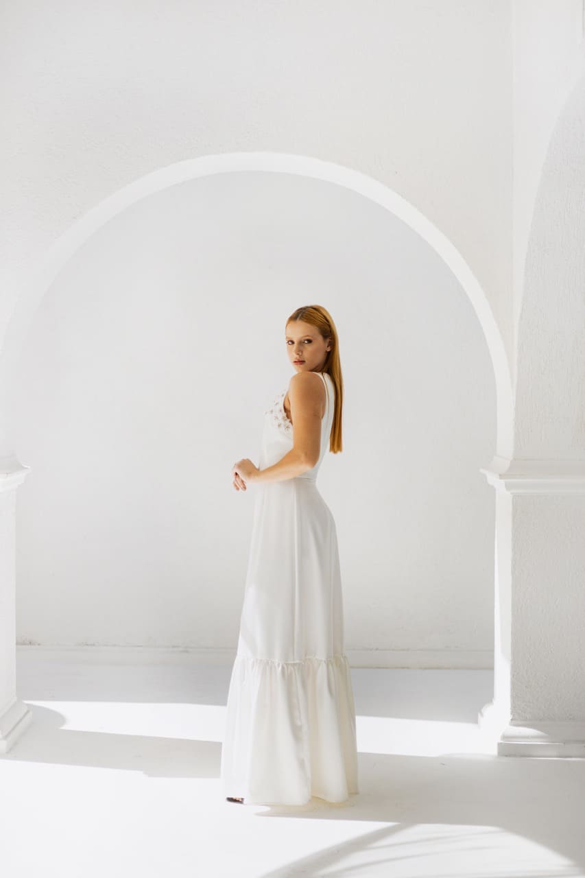 Vestido Branco com bordados de tule