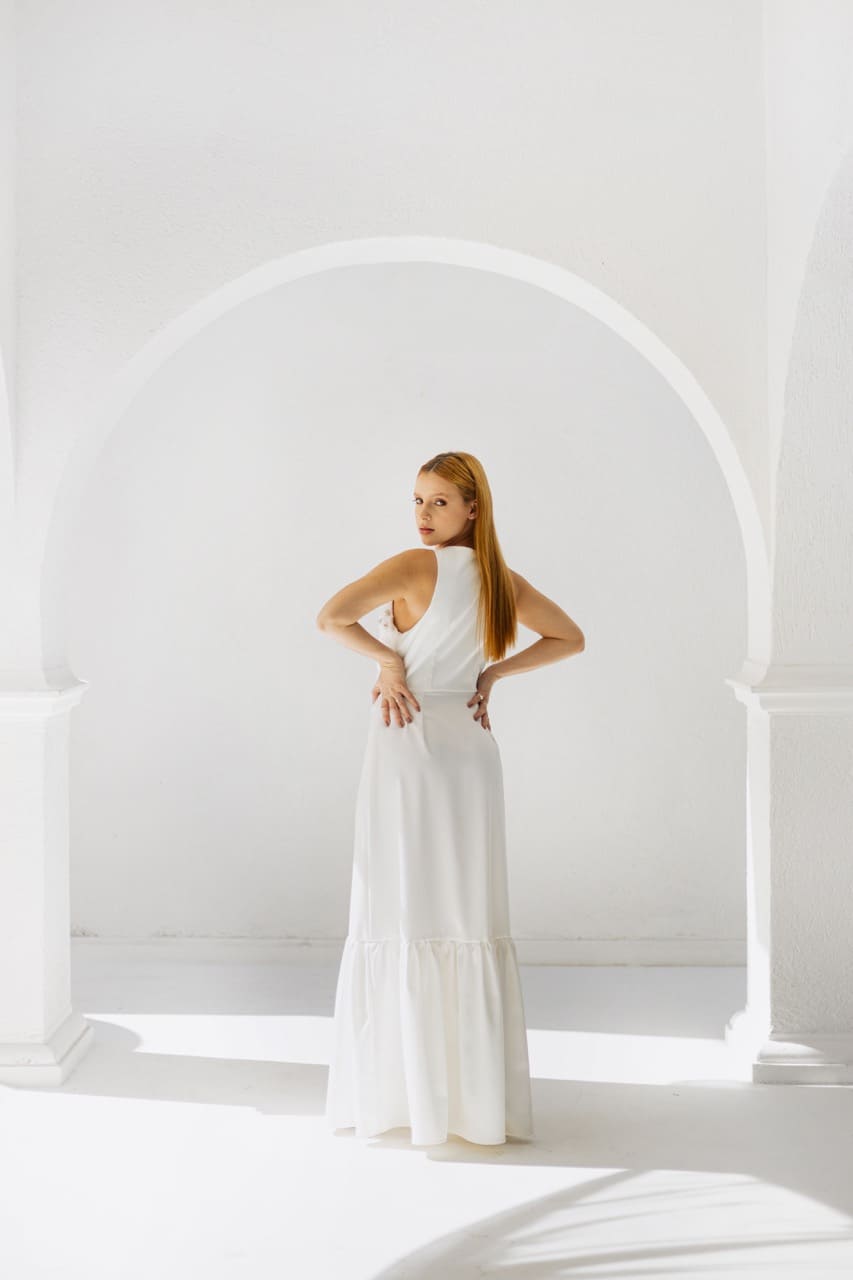 Vestido Branco com bordados de tule